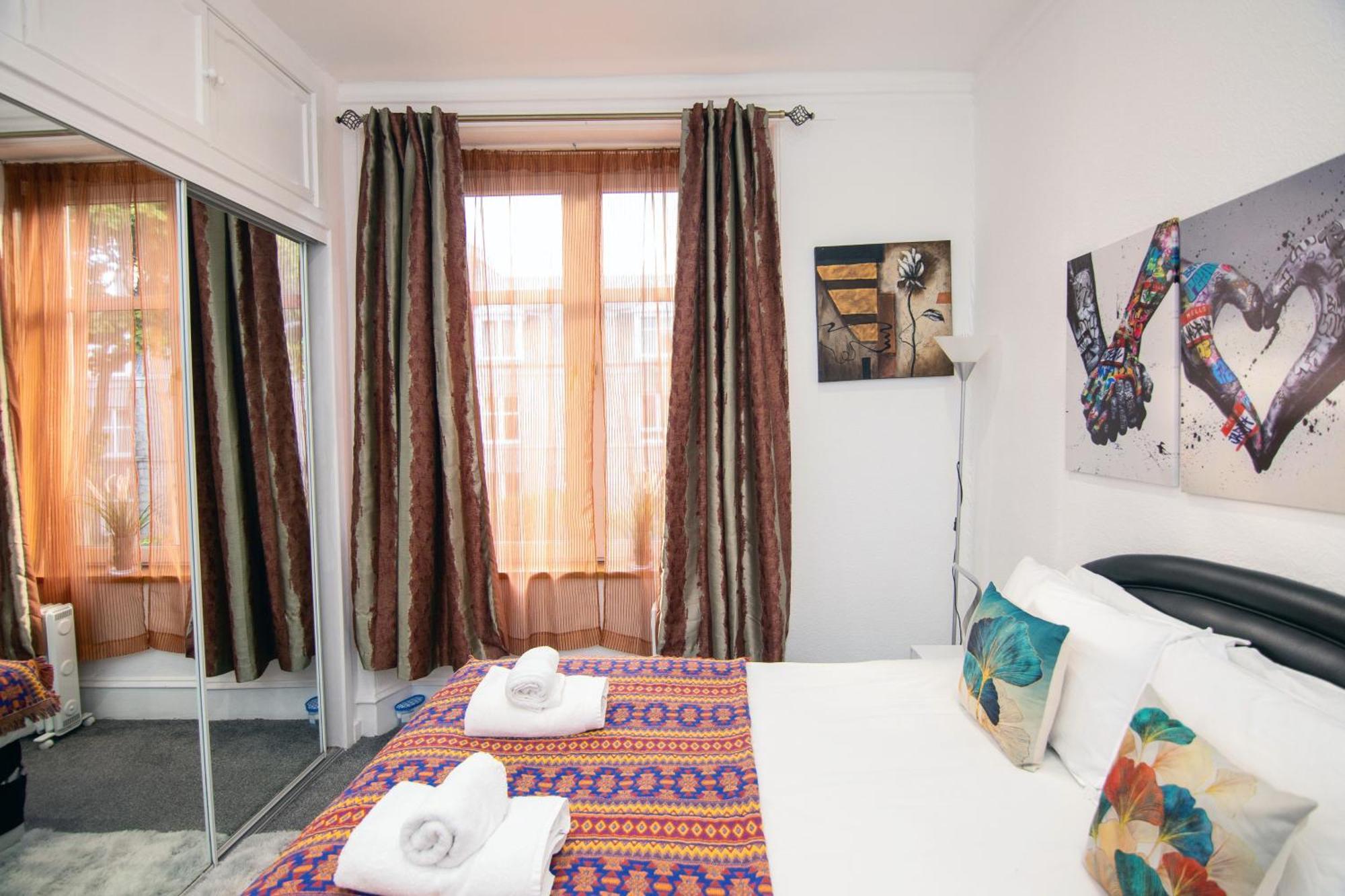 The Summit West End- Elegant Apartment With Free Parking In Prime Location Aberdeen Exteriör bild